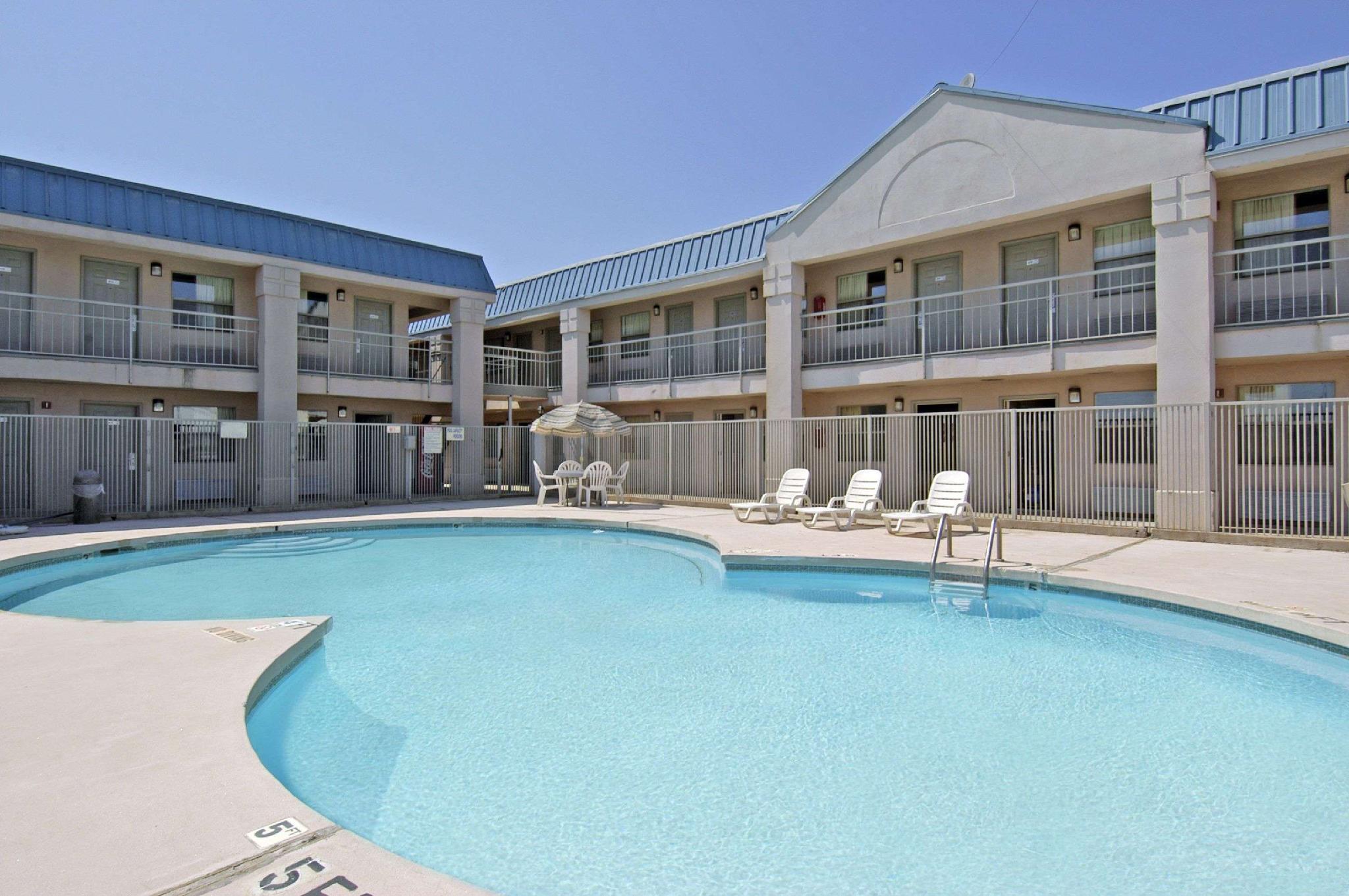Super 8 By Wyndham Wichita Falls Esterno foto